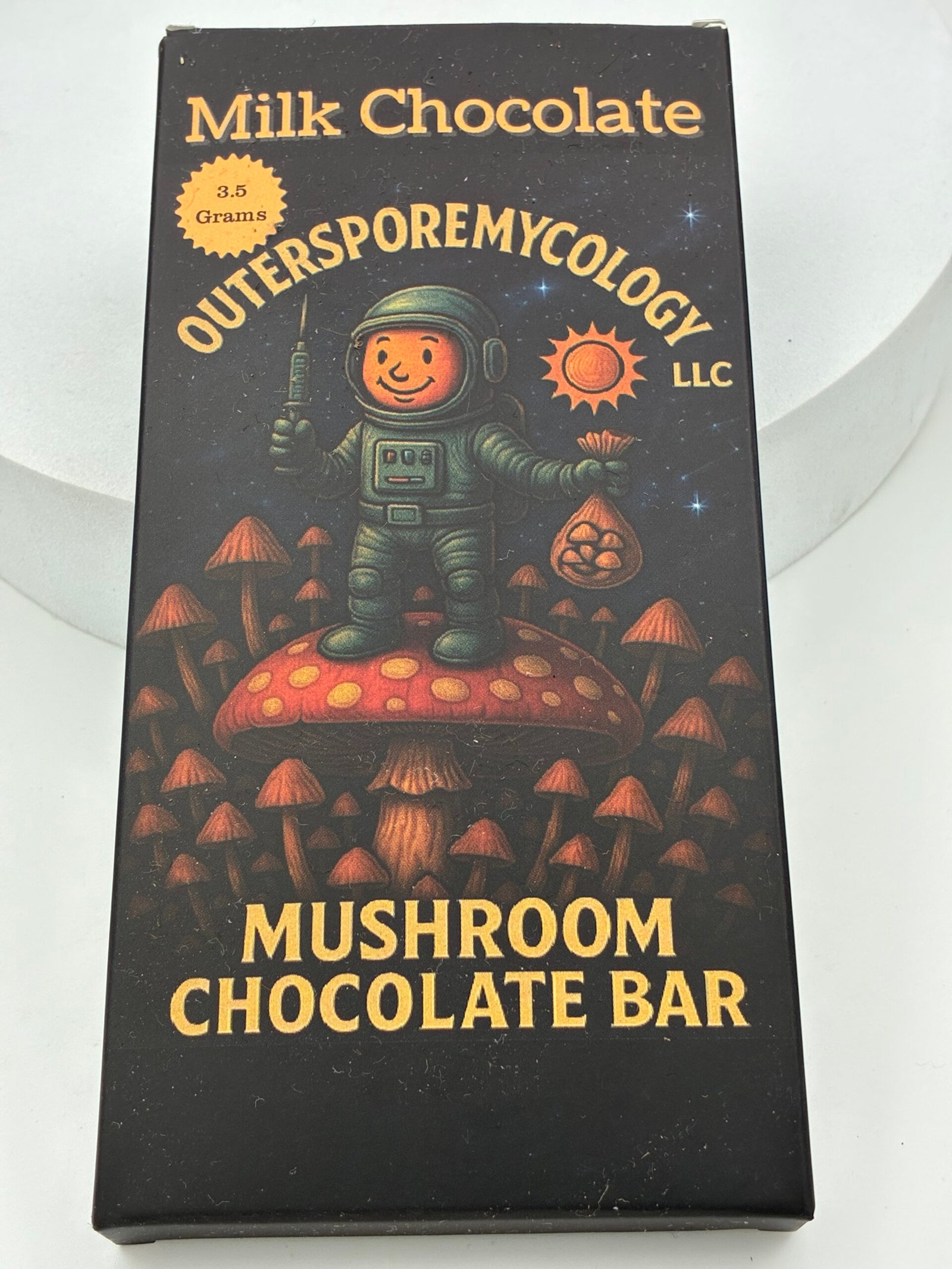 Home outerspore milk chocolate bar